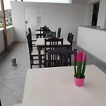 Ξενοδοχείο Duro Golem (Tirana)