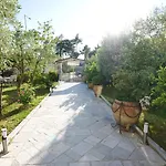 Duro Hotel Golem (Tirana)