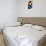 Duro * Golem (Tirana)