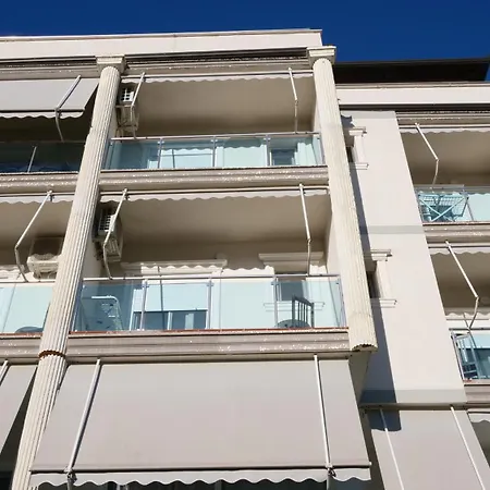 Duro * Golem (Tirana)