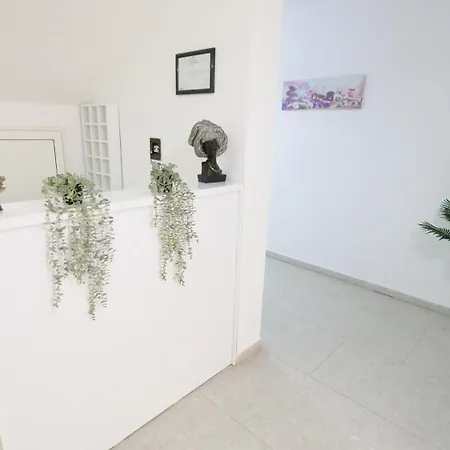 Hotel Duro Golem (Tirana)