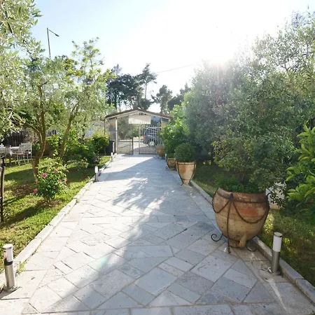 Duro Hotel Golem (Tirana)