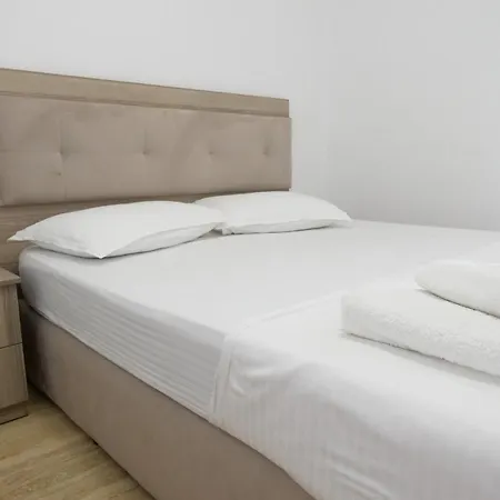 Hotel Duro Golem (Tirana)