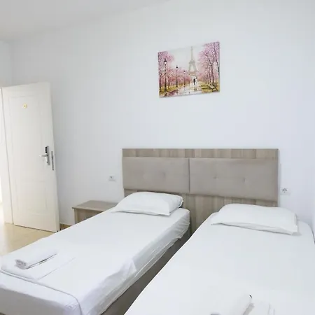 Duro Hotel *